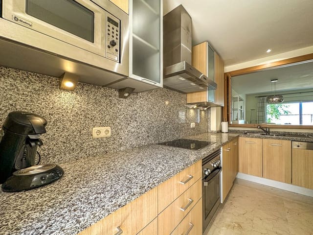 2 soveværelse Byhus til salg i La Cala Golf, Mijas med swimmingpool garage - € 395.000 (Ref: 9937041)