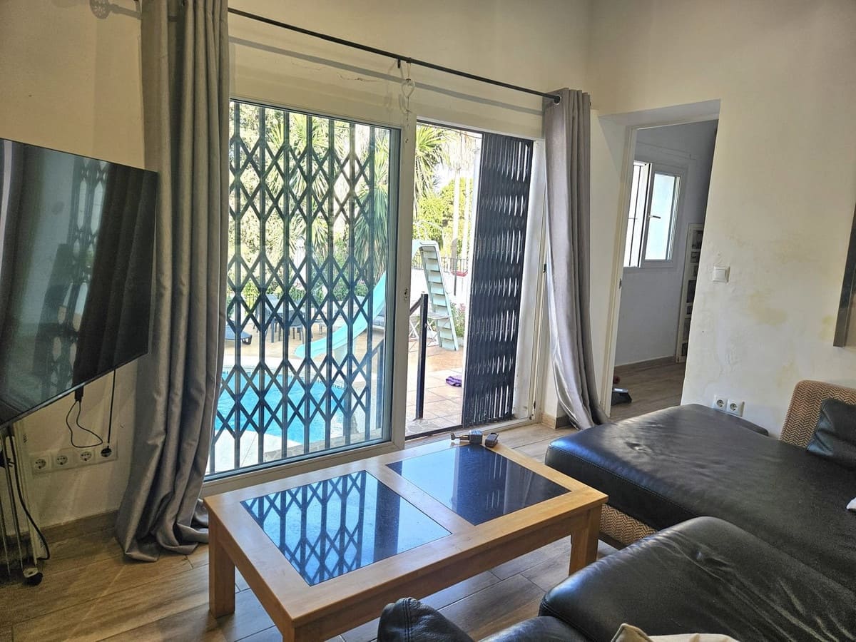 6 chambre Villa/Maison à vendre à Mijas Costa avec piscine garage - 699 000 € (Ref: 9948422)