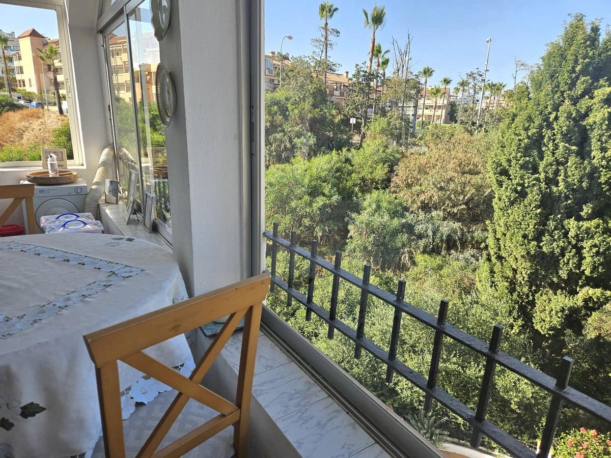 6 chambre Villa/Maison à vendre à Mijas Costa avec piscine garage - 699 000 € (Ref: 9948422)