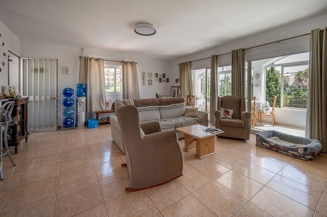 6 soveværelse Villa til salg i Mijas Costa, Mijas med swimmingpool garage - € 690.000 (Ref: 9948422)