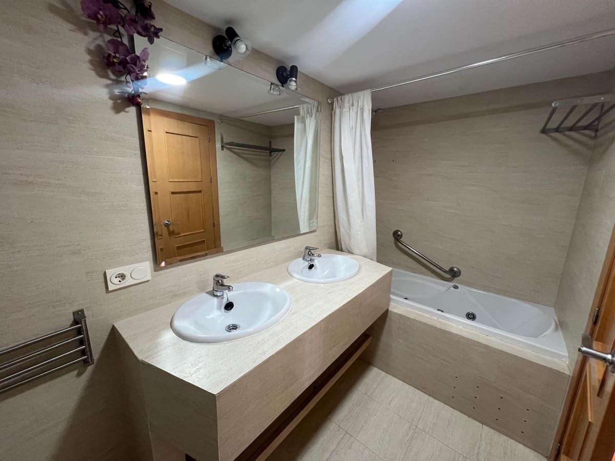 2 camera da letto Appartamento da affittare in La Cala de Mijas con piscina garage - 1.800 € (Rif: 9977943)