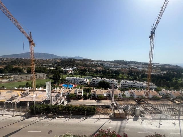 2 soveværelse Lejlighed til leje i La Cala de Mijas, Mijas med swimmingpool garage - € 1.800 (Ref: 9977943)