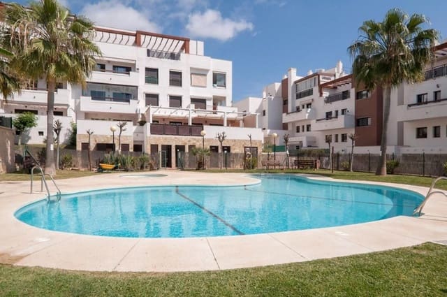 1 bedroom Apartment for sale in La Cala de Mijas, Mijas with pool garage - € 299,000 (Ref: 9992023)