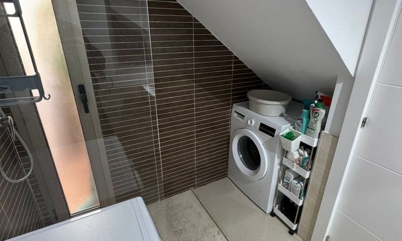 3 chambre Villa/Maison à vendre à Punta Prima avec piscine garage - 355 000 € (Ref: 9944297)