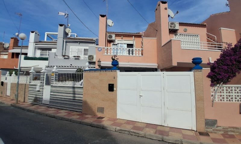 2 quarto Apartamento para venda em Torrevieja - 199 995 € (Ref: 9944298)