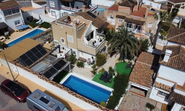 3 soveværelse Villa til salg i Las Filipinas med swimmingpool garage - € 349.995 (Ref: 9944310)