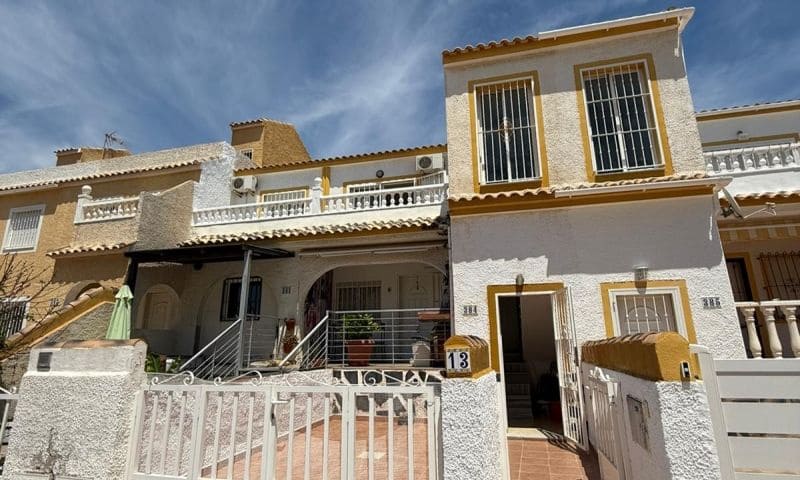 3 bedroom Apartment for sale in Gran Alacant with pool - € 179,995 (Ref: 9944311)
