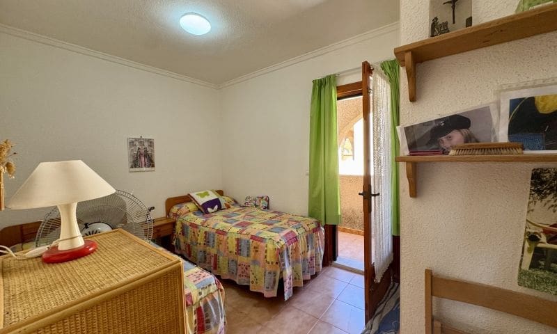 2 soveværelse Lejlighed til salg i Torrevieja med swimmingpool - € 259.995 (Ref: 9944312)