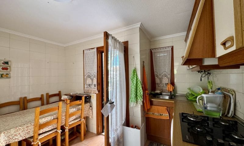 2 soveværelse Lejlighed til salg i Torrevieja med swimmingpool - € 259.995 (Ref: 9944312)