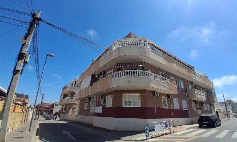1 sypialnia Apartament na sprzedaż w Torrevieja z basenem - 89 995 € (Ref: 9944314)