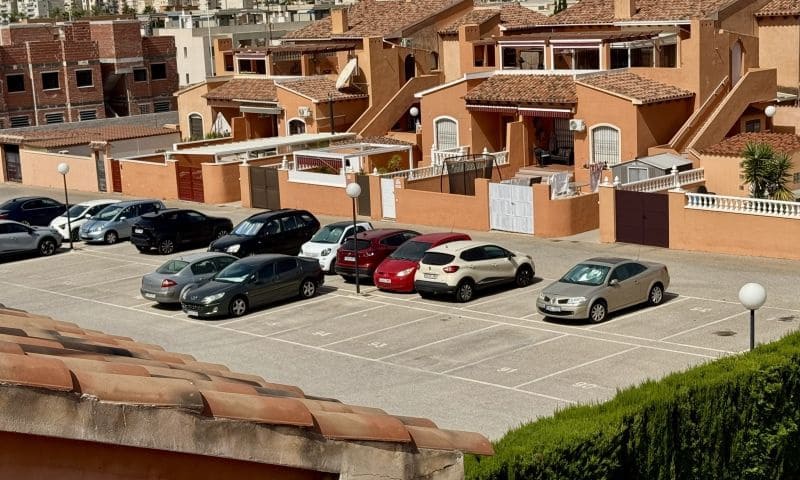 3 sypialnia Apartament na sprzedaż w Torrevieja z basenem garażem - 209 000 € (Ref: 9944315)