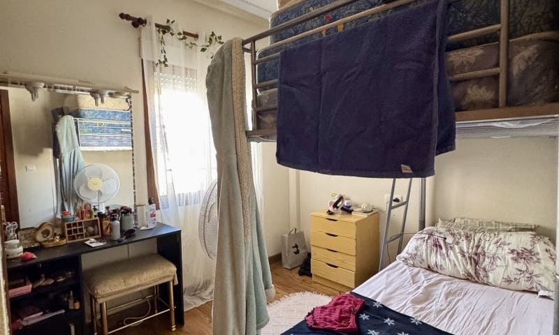 3 sypialnia Apartament na sprzedaż w Torrevieja z basenem garażem - 209 000 € (Ref: 9944315)