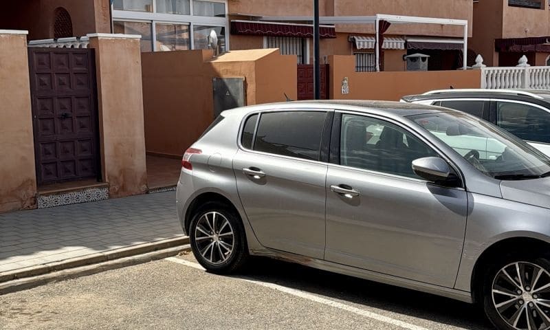 3 sypialnia Apartament na sprzedaż w Torrevieja z basenem garażem - 209 000 € (Ref: 9944315)