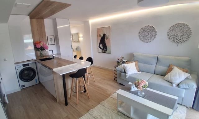 3 chambre Appartement à vendre à Punta Prima, Torrevieja avec piscine garage - 259 700 € (Ref: 9944316)