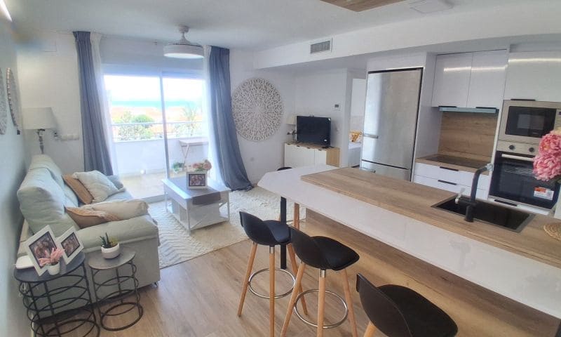 3 sypialnia Apartament na sprzedaż w Torrevieja z basenem garażem - 259 700 € (Ref: 9944316)