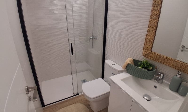 3 sypialnia Apartament na sprzedaż w Torrevieja z basenem garażem - 259 700 € (Ref: 9944316)