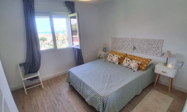 3 chambre Appartement à vendre à Punta Prima, Torrevieja avec piscine garage - 259 700 € (Ref: 9944316)