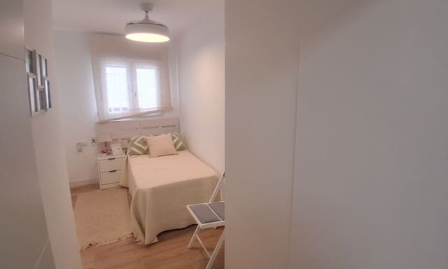 3 chambre Appartement à vendre à Punta Prima, Torrevieja avec piscine garage - 259 700 € (Ref: 9944316)