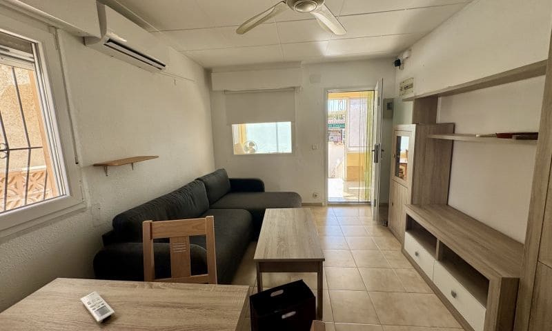 2 sovrum Villa till salu i Orihuela Costa med pool garage - 219 995 € (Ref: 9944318)