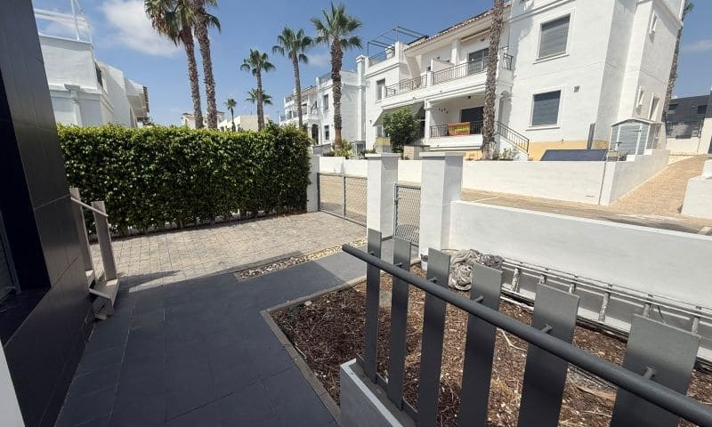 2 sypialnia Willa na sprzedaż w Orihuela Costa z basenem - 236 995 € (Ref: 9991813)