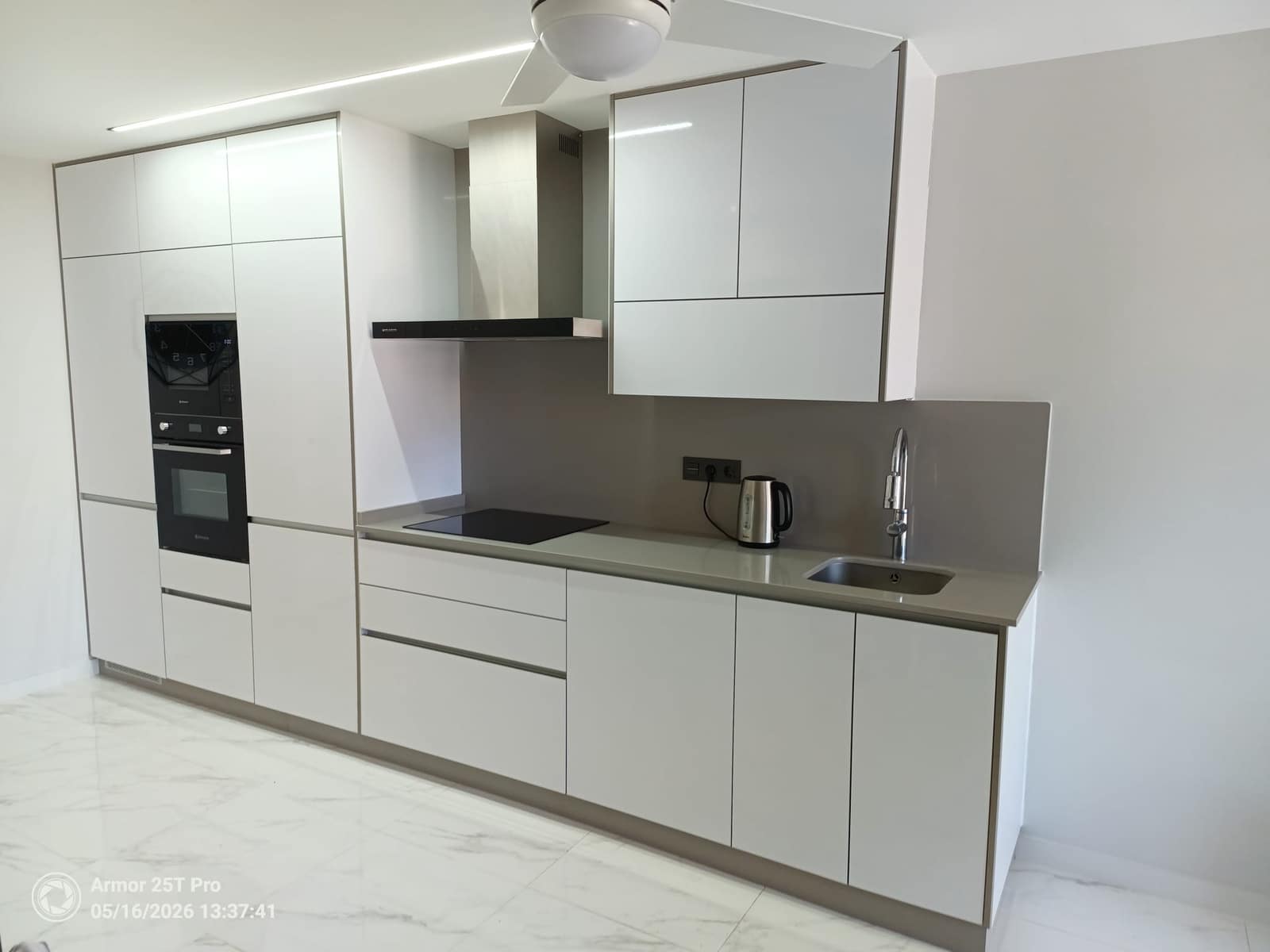 2 makuuhuone Huoneisto myytävänä paikassa Orihuela Costa mukana uima-altaan 
autotalli - 358 995 € (Ref: 10132945)