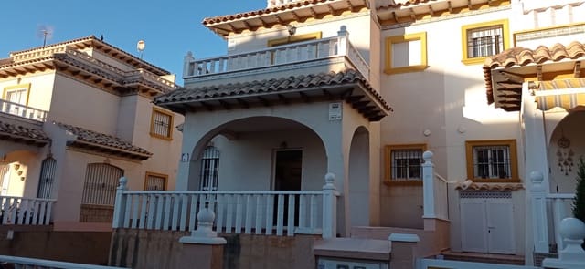 2 bedroom Townhouse for sale in Cabo Roig, Orihuela with pool - € 190,000 (Ref: 7407006)