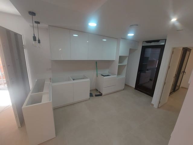 3 quarto Moradia para venda em San Pedro del Pinatar com piscina - 395 000 € (Ref: 7588200)