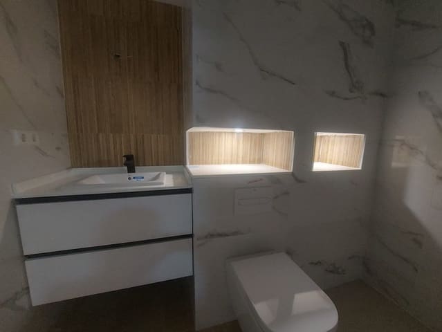 3 quarto Moradia para venda em San Pedro del Pinatar com piscina - 395 000 € (Ref: 7588200)