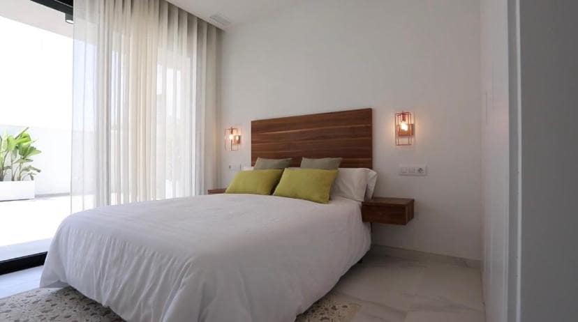 3 soveværelse Villa til salg i Los Alcazares med swimmingpool garage - € 645.000 (Ref: 8577176)