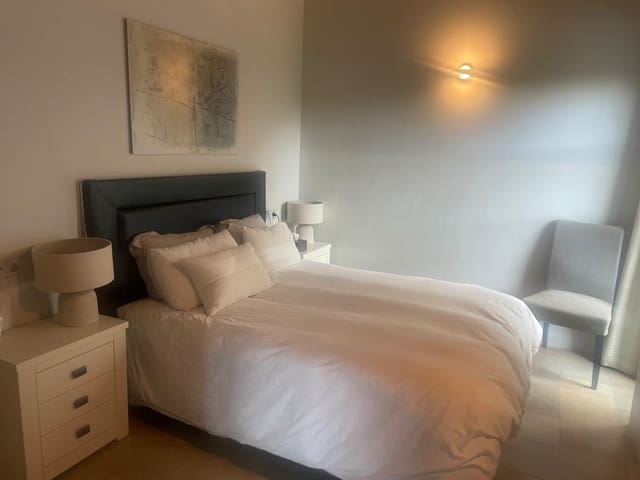 4 bedroom Villa for rent in La Peraleja Golf Resort, Murcia city with pool garage - € 1,200 (Ref: 8665908)