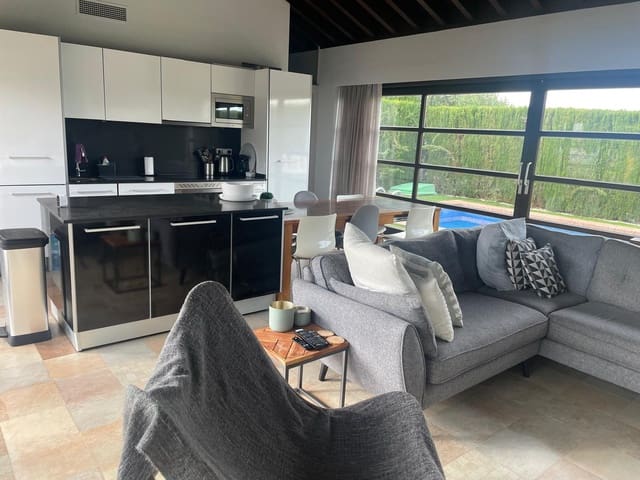 4 bedroom Villa for rent in La Peraleja Golf Resort, Murcia city with pool garage - € 1,200 (Ref: 8665908)