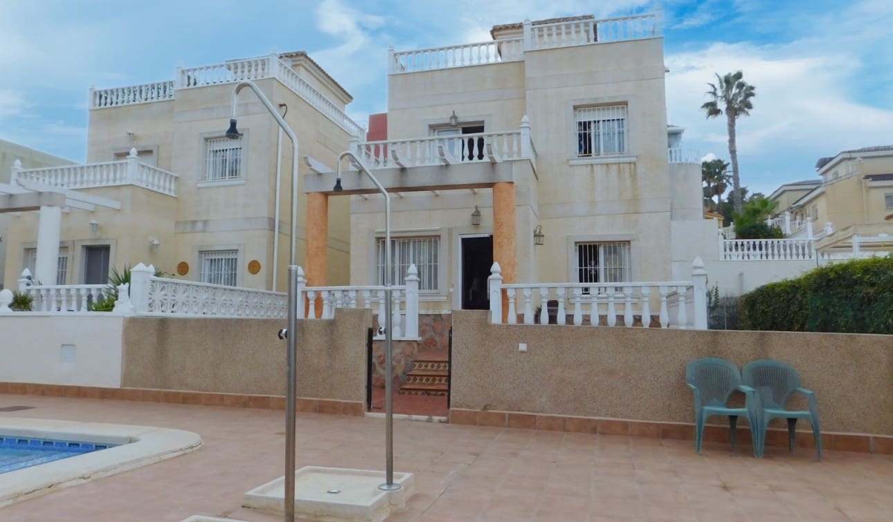3 bedroom Villa for sale in Ciudad Quesada with pool - € 190,000 (Ref: 9085991)