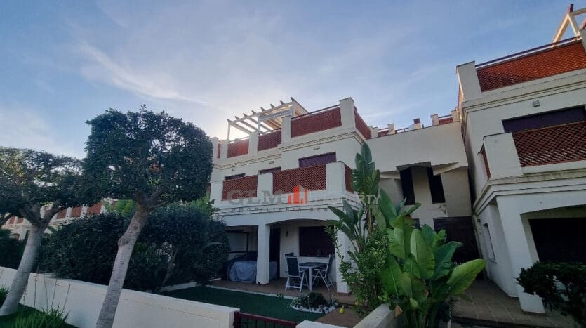 3 soveværelse Penthouse til salg i Los Alcazares med swimmingpool garage - € 259.000 (Ref: 9417690)