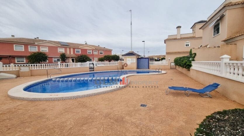 3 camera da letto Villetta a Schiera in vendita in Los Alcazares con piscina garage - 199.000 € (Rif: 9424095)