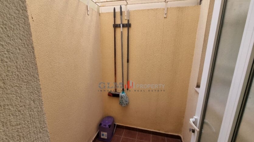 3 makuuhuone Omakotitalo myytävänä paikassa Los Alcazares mukana uima-altaan 
autotalli - 189 000 € (Ref: 9431987)