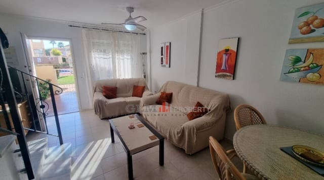 3 makuuhuone Omakotitalo myytävänä paikassa Los Alcázares mukana uima-altaan 
autotalli - 189 000 € (Ref: 9431987)