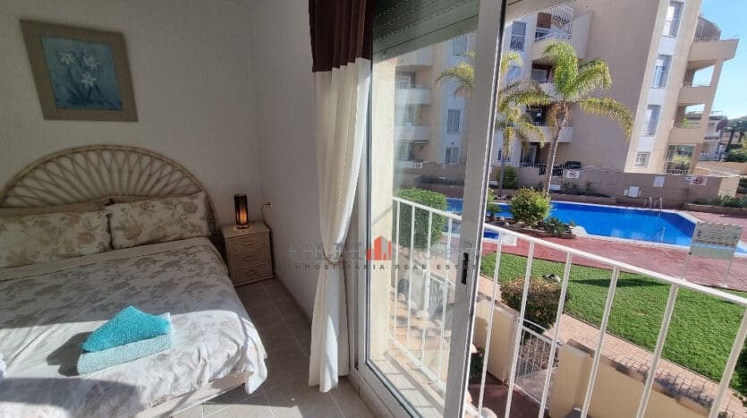 3 makuuhuone Omakotitalo myytävänä paikassa Los Alcazares mukana uima-altaan 
autotalli - 189 000 € (Ref: 9431987)