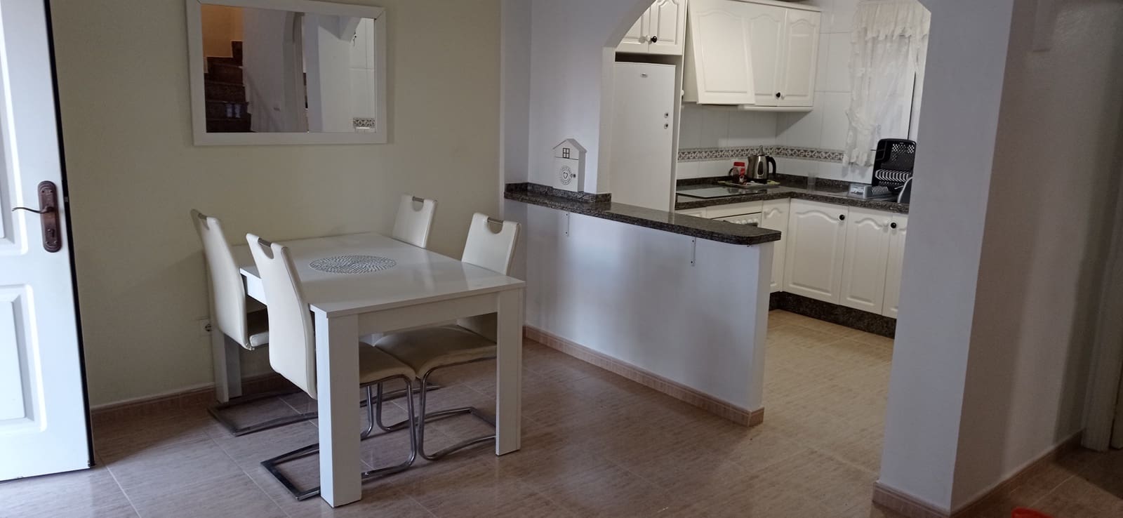 3 makuuhuone Omakotitalo myytävänä paikassa San Pedro del Pinatar mukana uima-altaan 
autotalli - 168 000 € (Ref: 9450887)