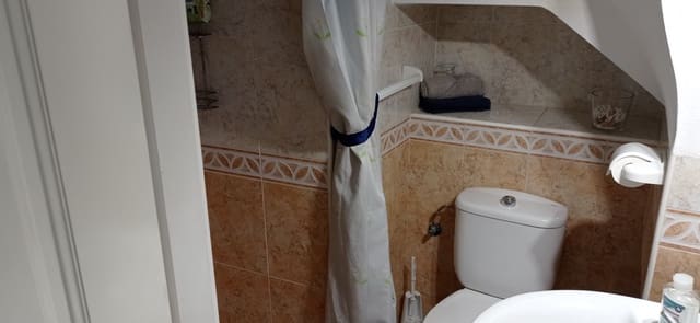 3 makuuhuone Omakotitalo myytävänä paikassa San Pedro del Pinatar mukana uima-altaan 
autotalli - 168 000 € (Ref: 9450887)