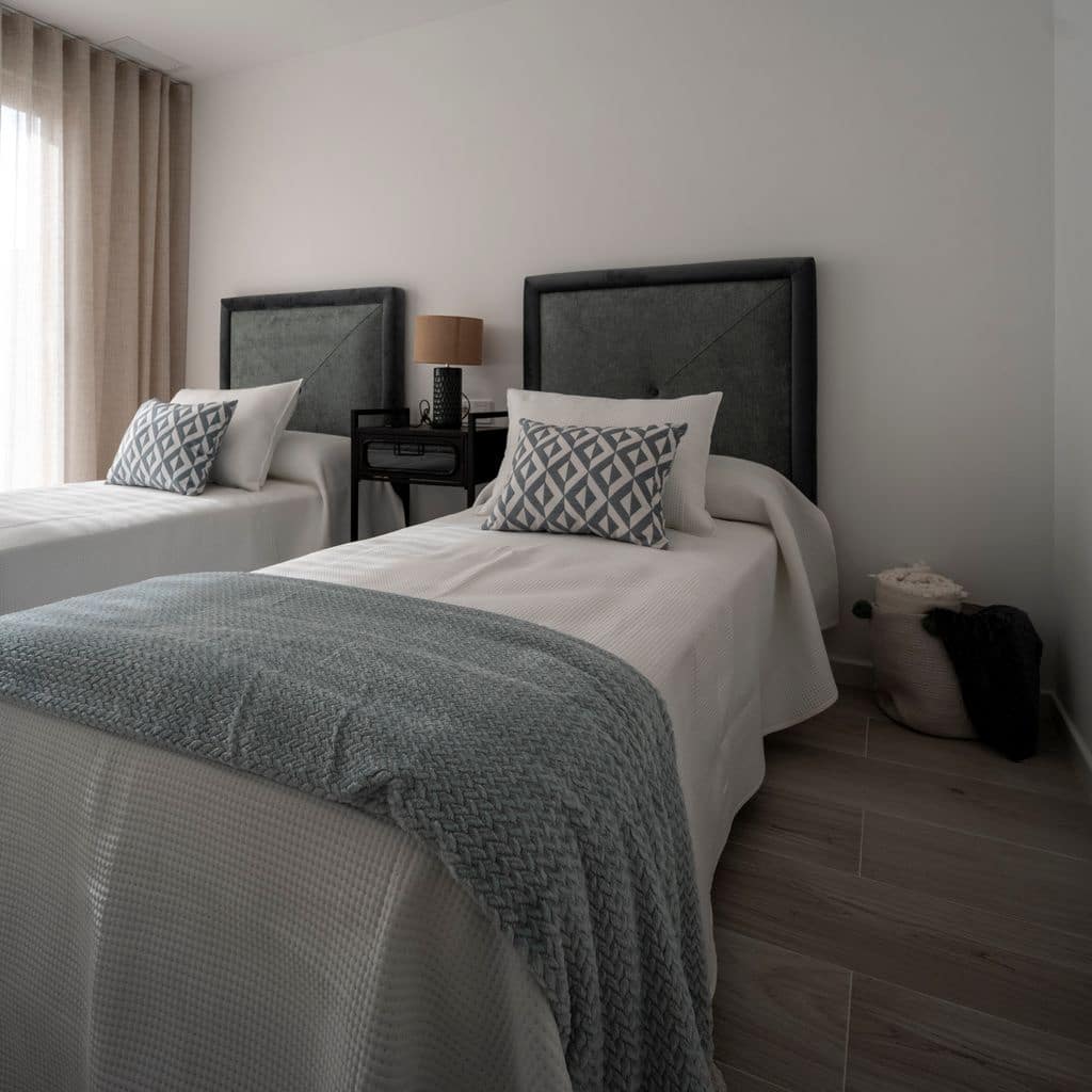 3 bedroom Villa for sale in Avileses with pool garage - € 279,900 (Ref: 9516036)