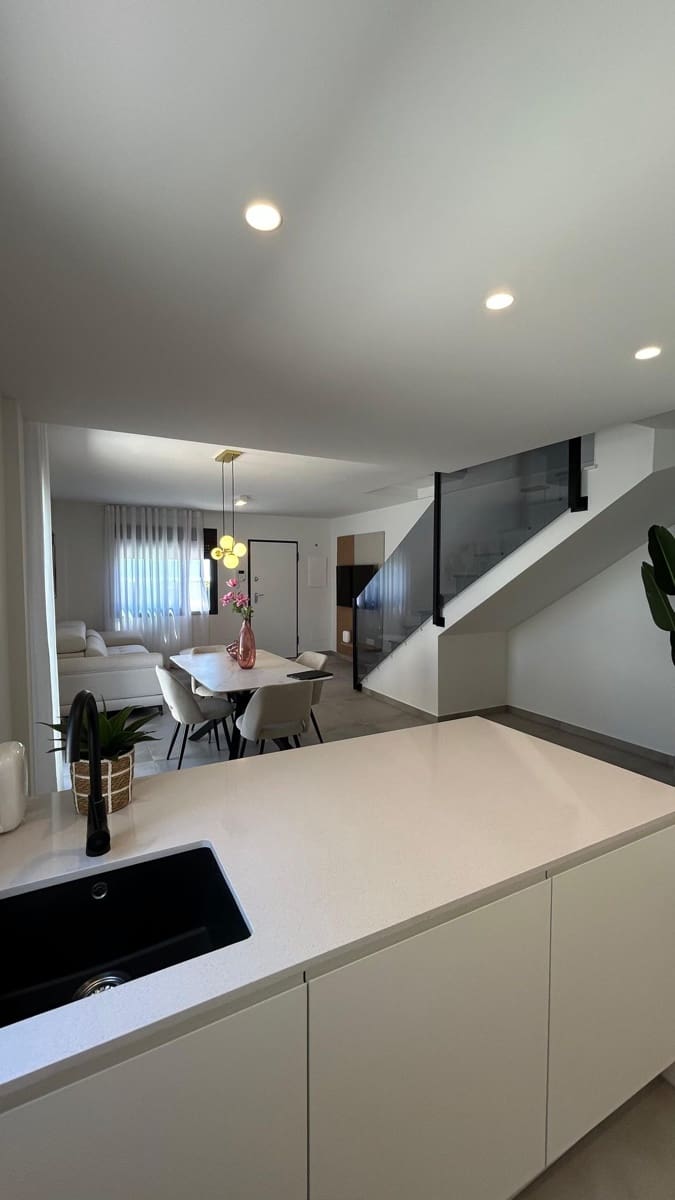 3 camera da letto Casa in vendita in Pilar de la Horadada con garage - 299.900 € (Rif: 9869598)