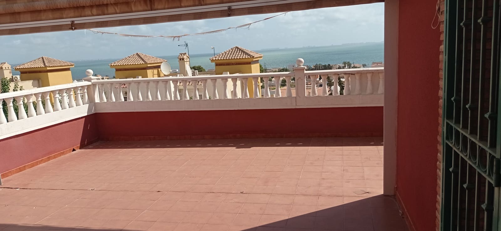 3 quarto Casa em Banda para venda em El Carmoli com piscina garagem - 299 950 € (Ref: 9955553)