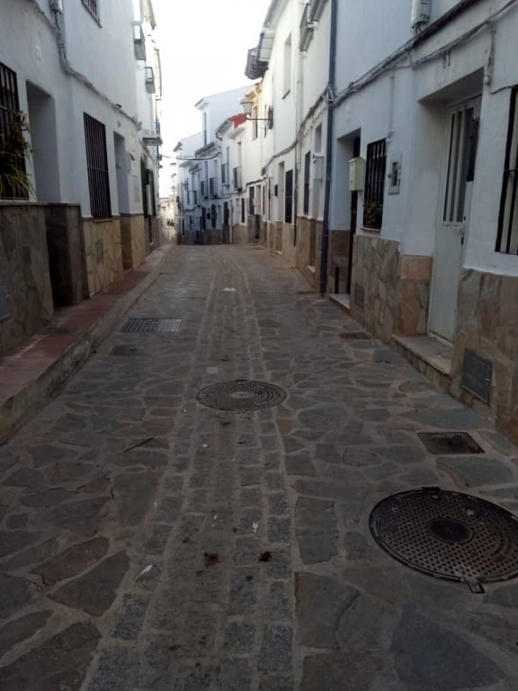 Townhouse for sale in Yunquera € 25,000 (Ref 7036185)