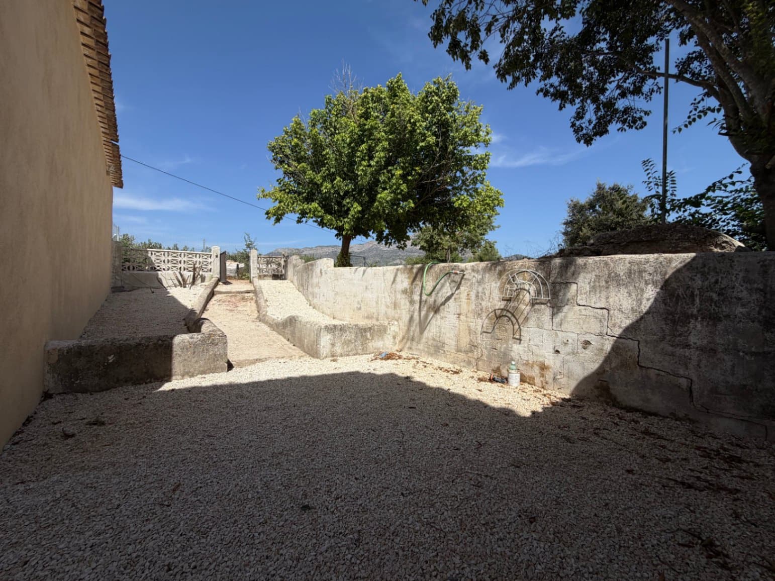 6 bedroom Finca/Country House for sale in Planes with pool garage - € 530,000 (Ref: 10032462)