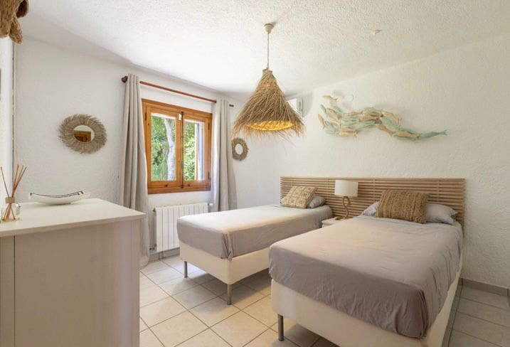 4 bedroom Villa for sale in Javea / Xabia with pool - € 795,000 (Ref: 10033191)