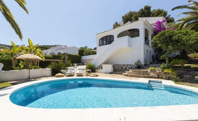 4 bedroom Villa for sale in Javea / Xàbia with pool - € 795,000 (Ref: 10033191)