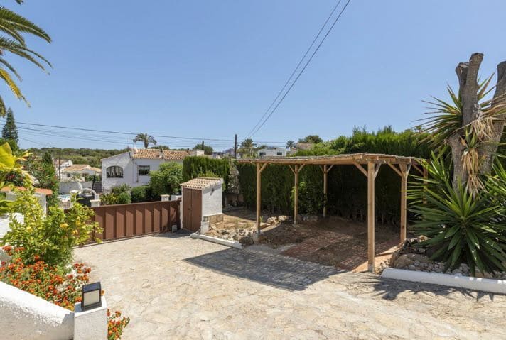 4 bedroom Villa for sale in Javea / Xabia with pool - € 795,000 (Ref: 10033191)