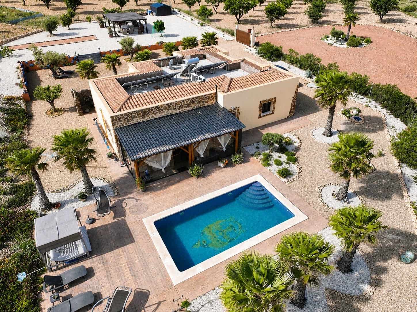 4 Zimmer Villa zu verkaufen in Salinas - 449.995 € (Ref: 10042075)