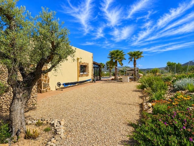 4 Zimmer Villa zu verkaufen in Salinas - 449.995 € (Ref: 10042075)