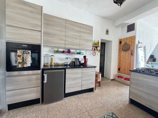 5 chambre Villa/Maison à vendre à Muro de Alcoy avec piscine garage - 215 000 € (Ref: 10095339)